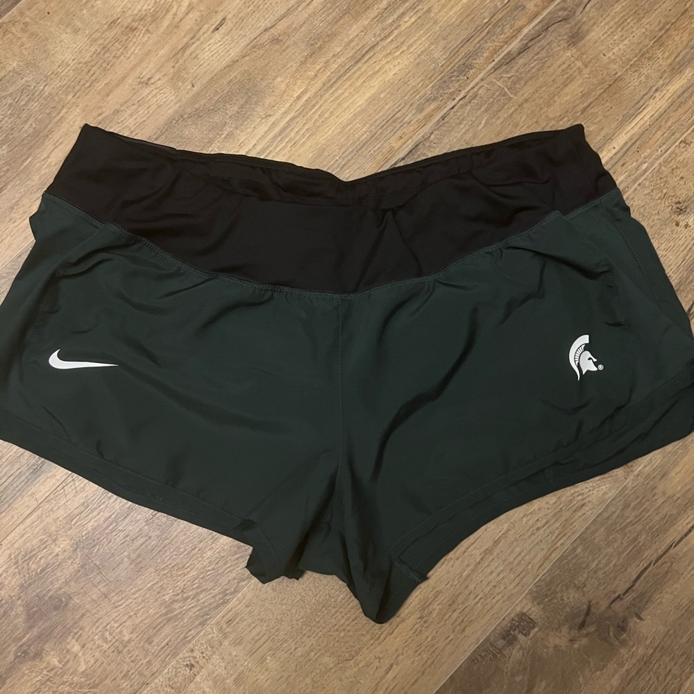 Michigan State Spartans XL MSU Nike Dri-Fit running shorts EUC